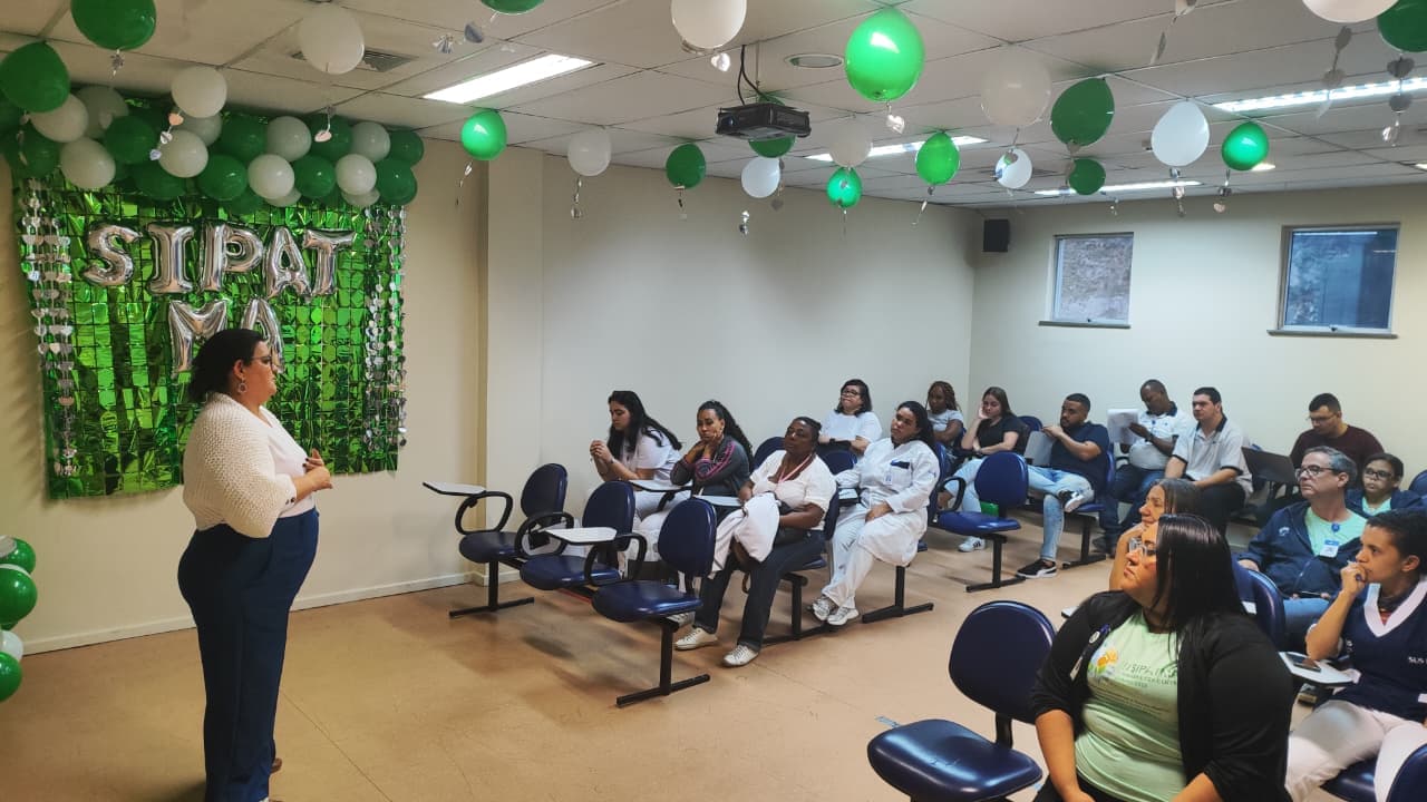 Palestra na SIPAT — saúde mental no trabalho